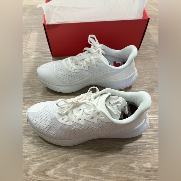 NIB Lane Eight Women’s Relay Trainer in Breeze - Size 7 - Picture 9 of 10